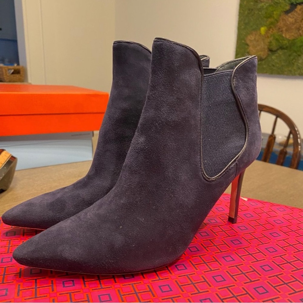 BootieTory Burch Perfect condition